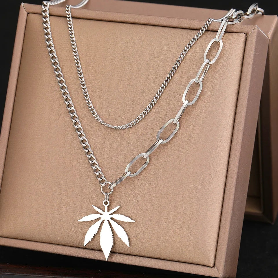 collar hoja de arce de acero inoxidable